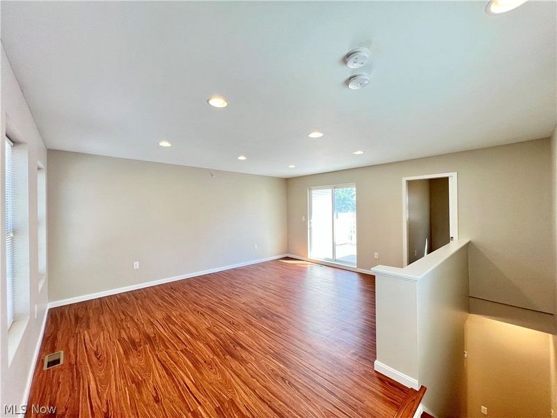 1143 Auburn Avenue, Cleveland, OH 44113 Photo 46
