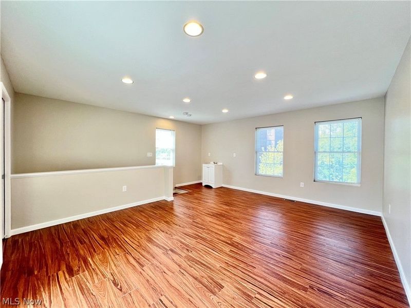 1143 Auburn Avenue, Cleveland, OH 44113 Photo 47