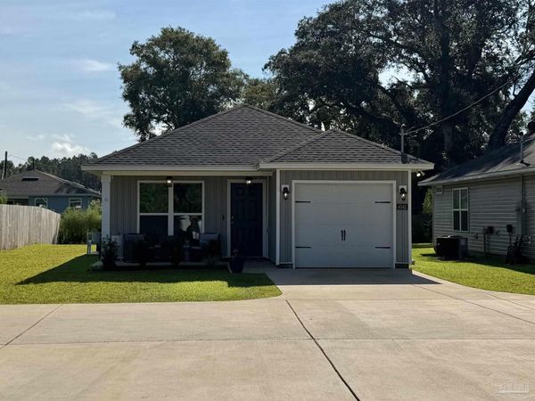 4042 Floridatown Rd, Pace, FL 32571