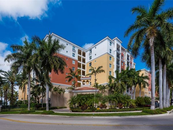 17100 N Bay Rd, Unit 1414, Sunny Isles Beach, FL 33160