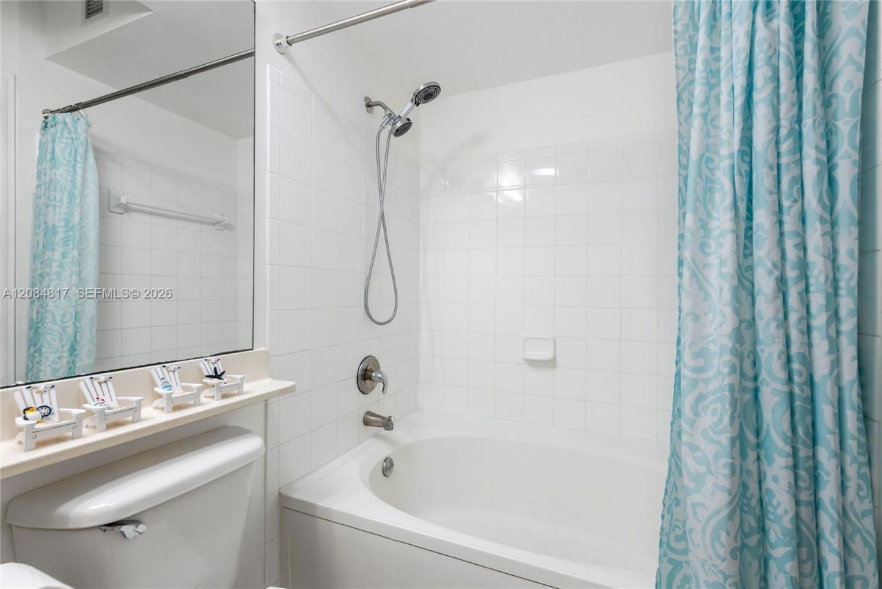 17100 N Bay Rd, Unit 1414, Sunny Isles Beach, FL 33160 Photo