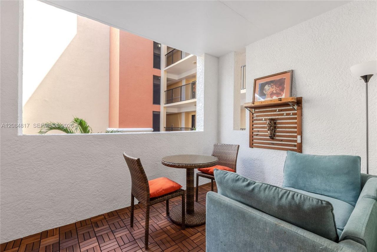 17100 N Bay Rd, Unit 1414, Sunny Isles Beach, FL 33160 Photo