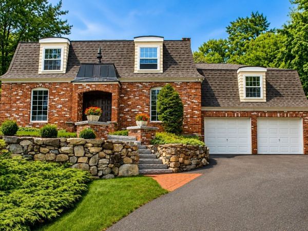 52 Brentwood, Chelmsford, MA 01824