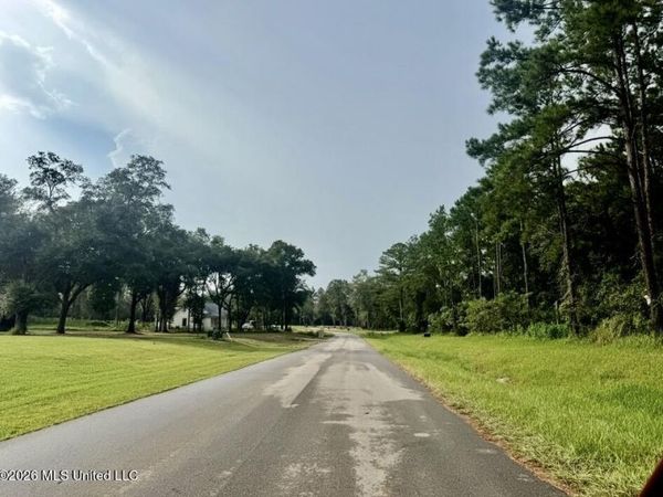 Robin St , Vancleave, MS 39565