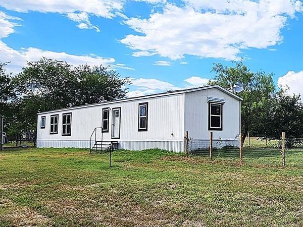 200 W 6th Street, Thornton, TX 76687