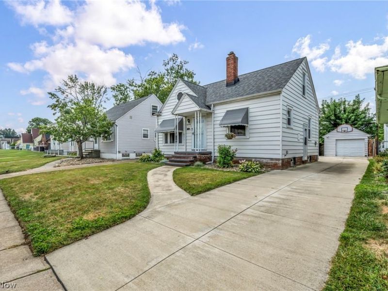 4496 W 146th Street, Cleveland, OH 44135 Photo 3