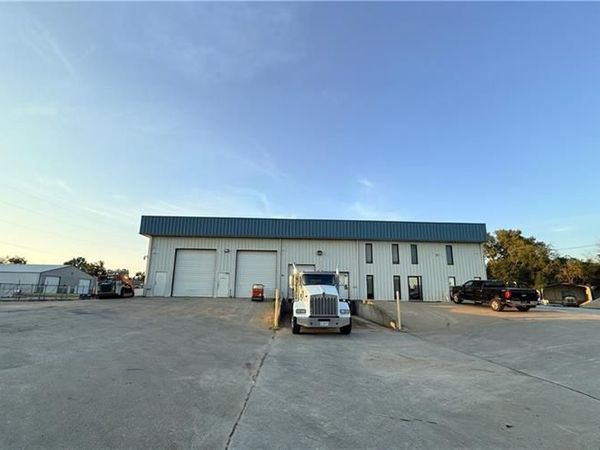 701 Squire Court, Grain Valley, MO 64029