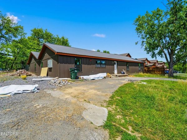 212 Caton Rd , Sevierville, TN 37862