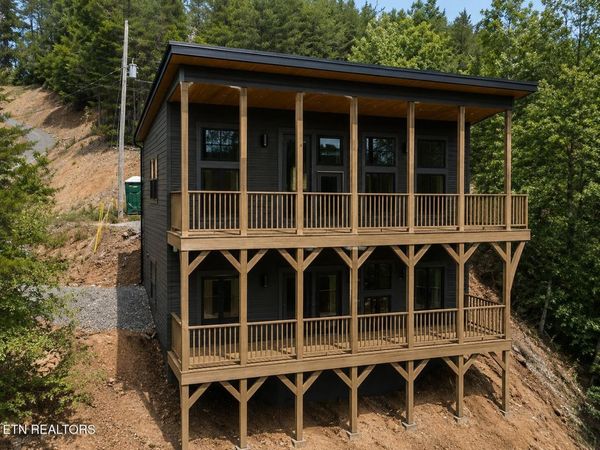 1731 Bluff Ridge Rd , Sevierville, TN 37876