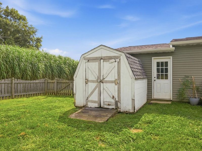 23401 Bolender Pontius Road, Circleville, OH 43113 Photo 39