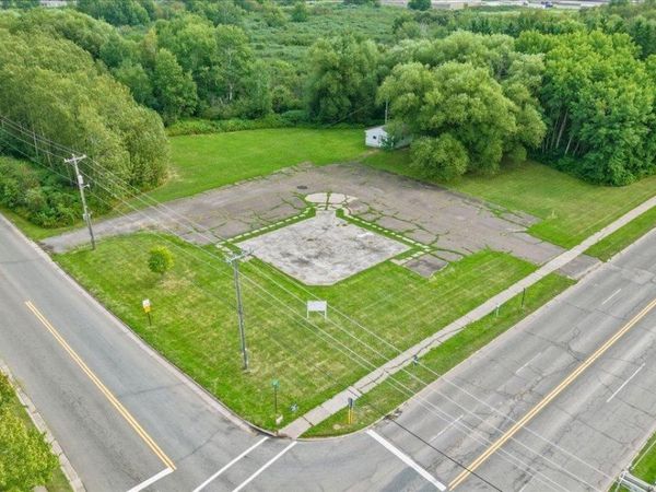 2 N 21st St E, Superior, WI 54880
