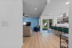21 Indigo Lane photo 4