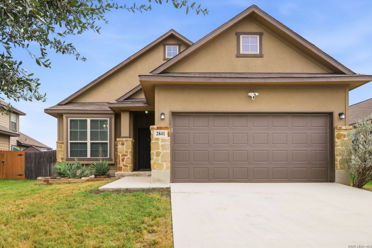 2841 Silo Turn, New Braunfels, TX 78130 Main Photo