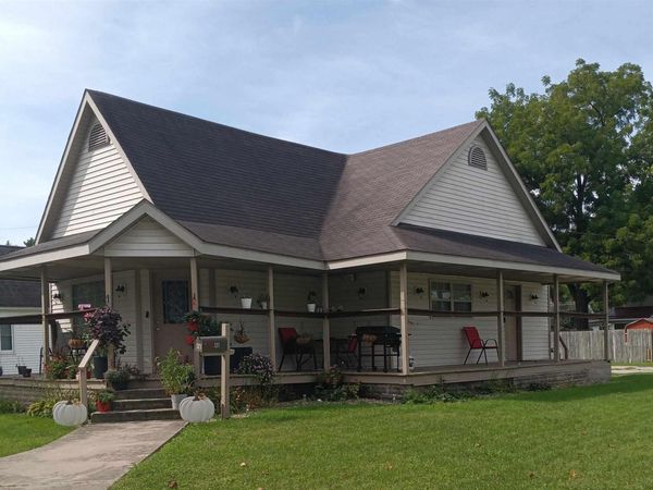 121 N 15th Street, Decatur, IN 46733