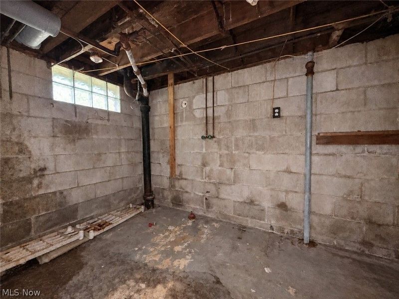 1027 Buena Vista Avenue NE, Warren, OH 44483 Photo 17
