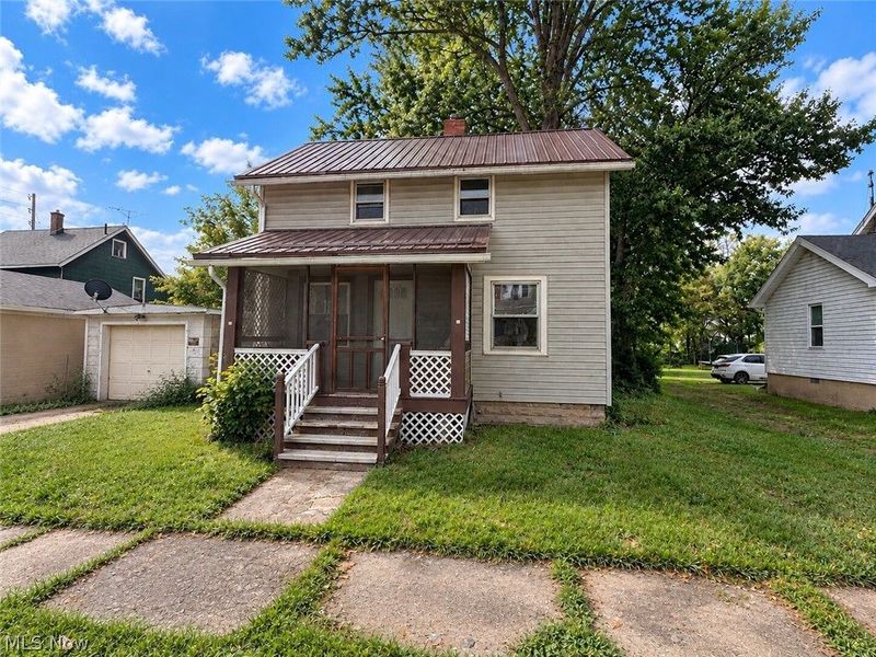 1027 Buena Vista Avenue NE, Warren, OH 44483 Photo 2