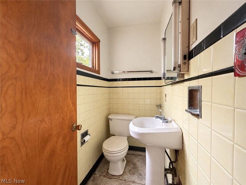 1027 Buena Vista Avenue NE, Warren, OH 44483 Photo 8
