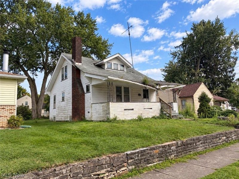 1454 Sheridan Avenue NE, Warren, OH 44483 Photo 2