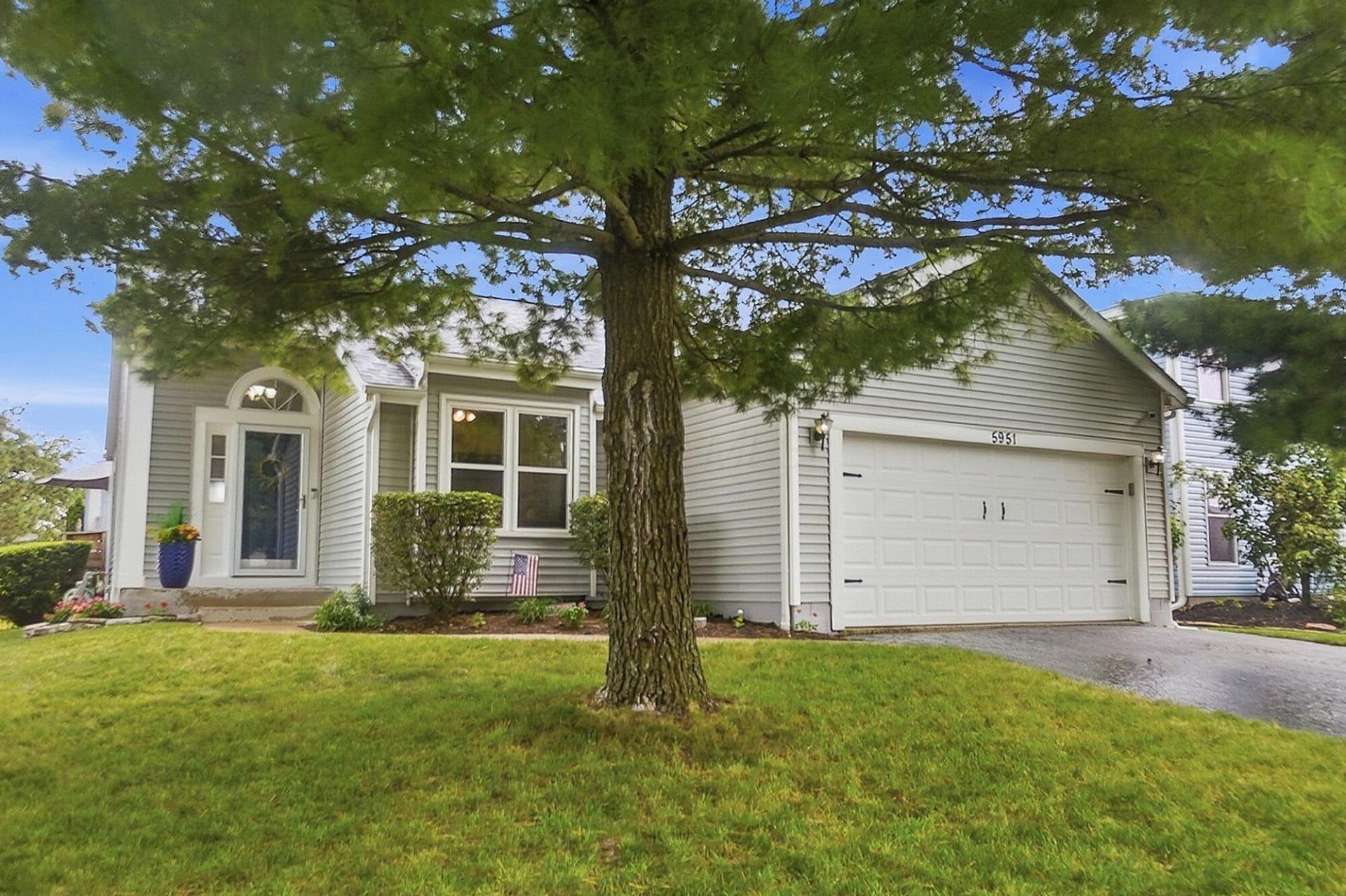 5951 Portside Drive, Hilliard, OH 43026 Main Photo