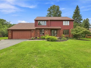 11 Sandpiper Court , Buffalo, NY 14228
