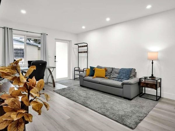 300 NW 82nd Ter , Unit 1, Miami, FL 33150
