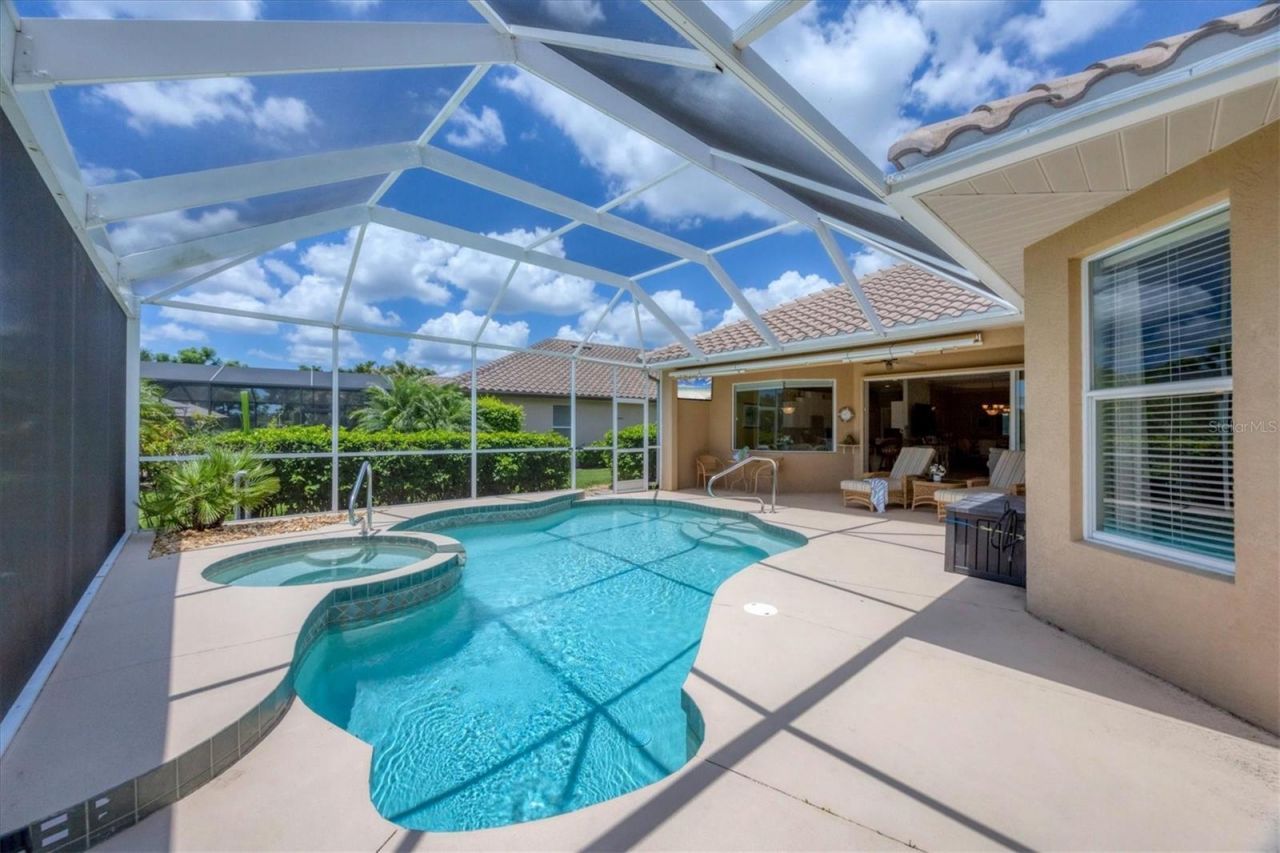 5641 Whispering Oaks Drive, North Port, FL 34287 Photo