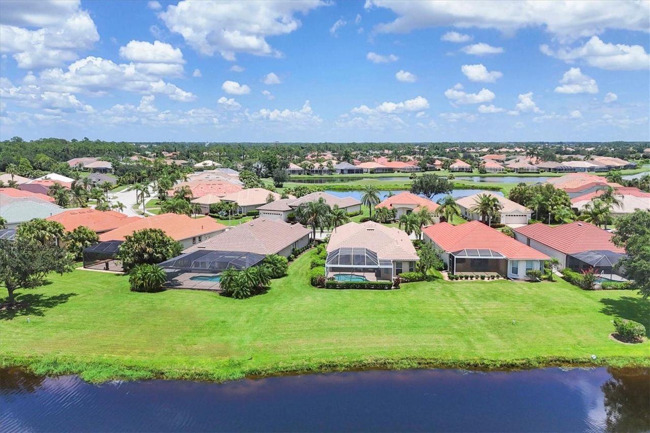 5641 Whispering Oaks Drive, North Port, FL 34287 Photo