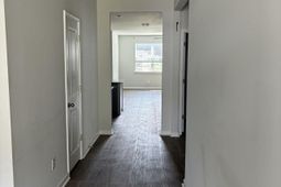 105 Woodvine Way  photo 4