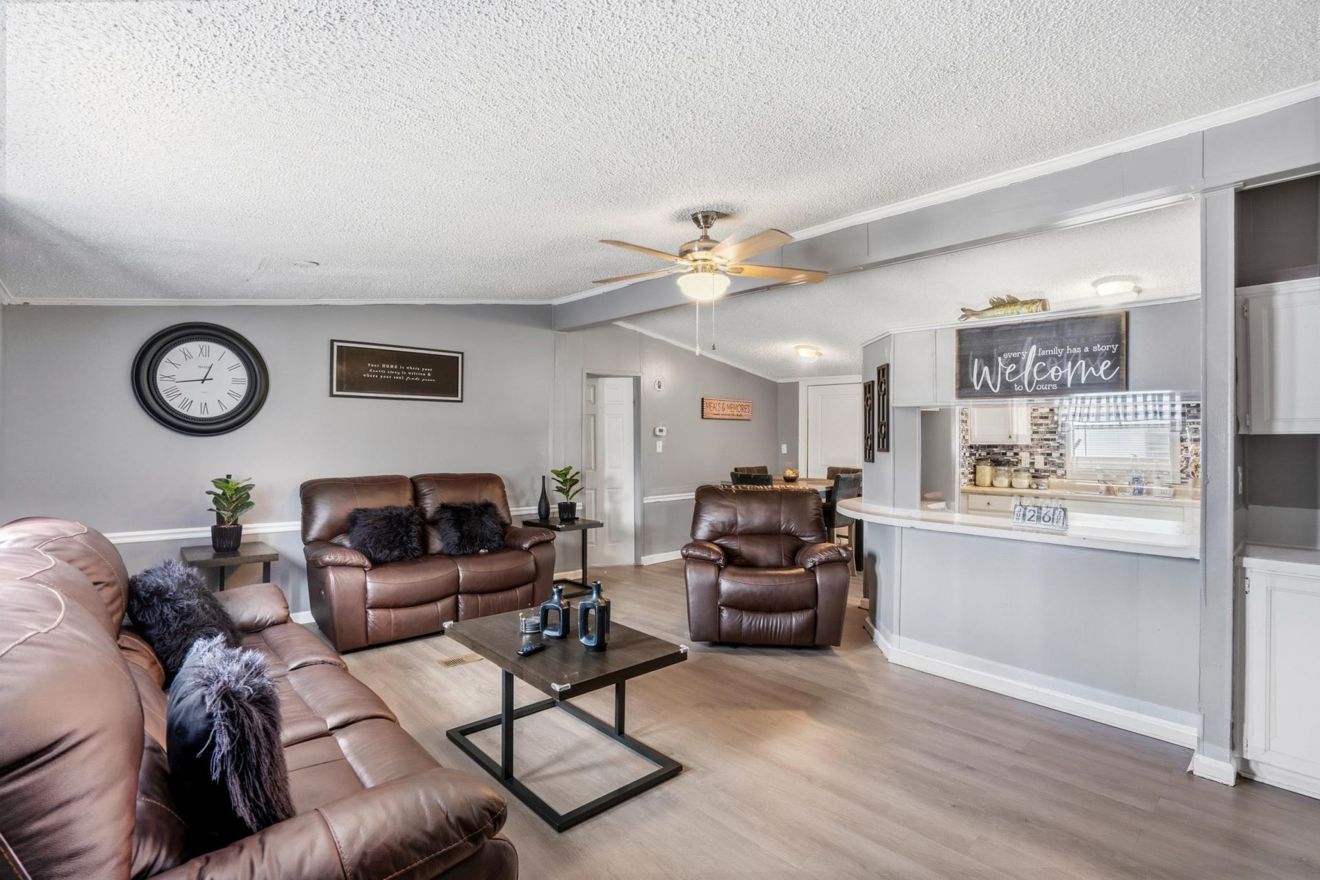 3802 Stern Dr. Photo 4