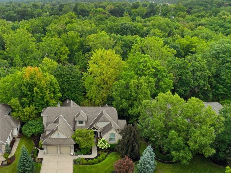 411 Stonebridge Drive, Amherst, OH 44001 Photo 1