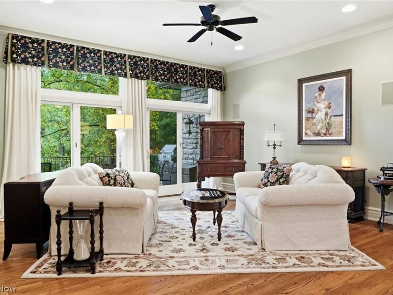 411 Stonebridge Drive, Amherst, OH 44001 Photo 7