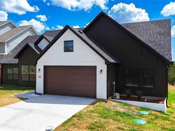2217 Christine Drive, Granbury, TX 76048