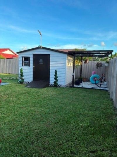 14934 SW 168th Ter, Miami, FL 33187 Photo