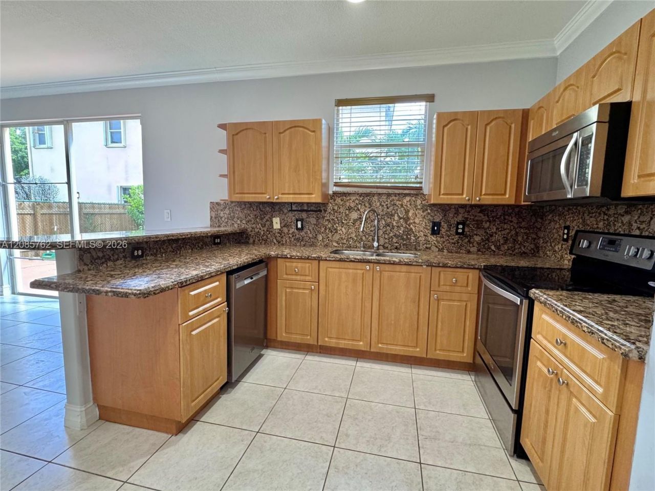 12864 NW 7th St, Miami, FL 33182 Photo