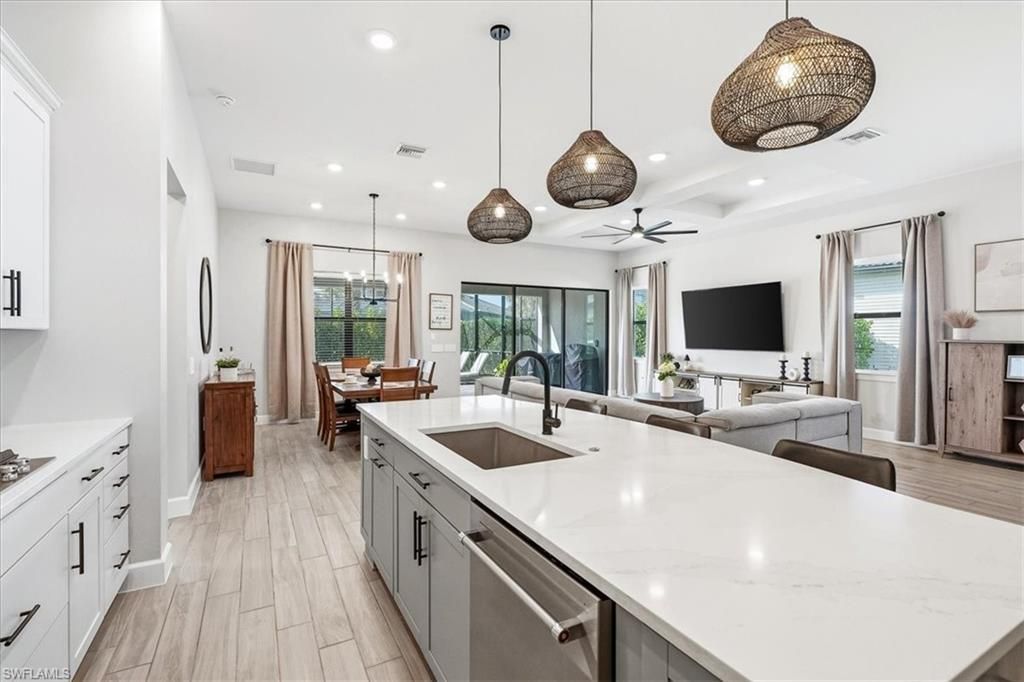 9831 Everglades Dr, Naples, FL 34120 Photo