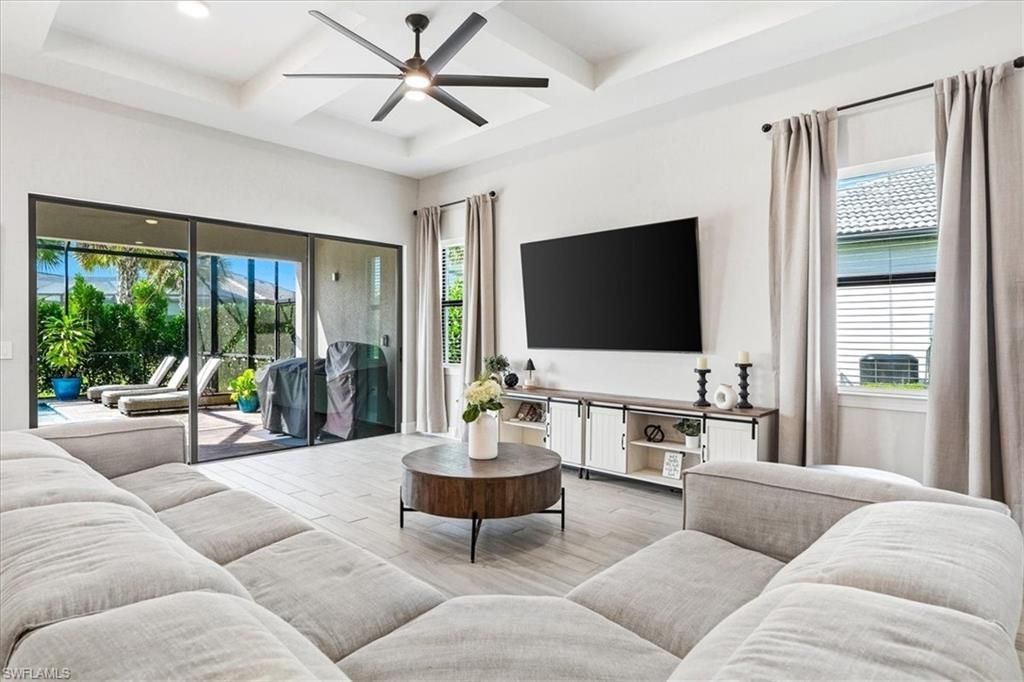 9831 Everglades Dr, Naples, FL 34120 Photo