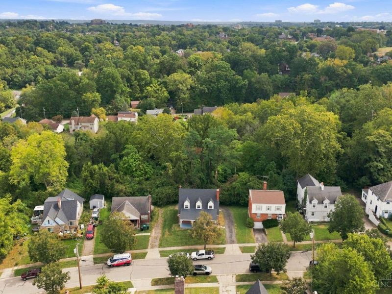 3712 Bonfield Drive, Cincinnati, OH 45220 Photo 24