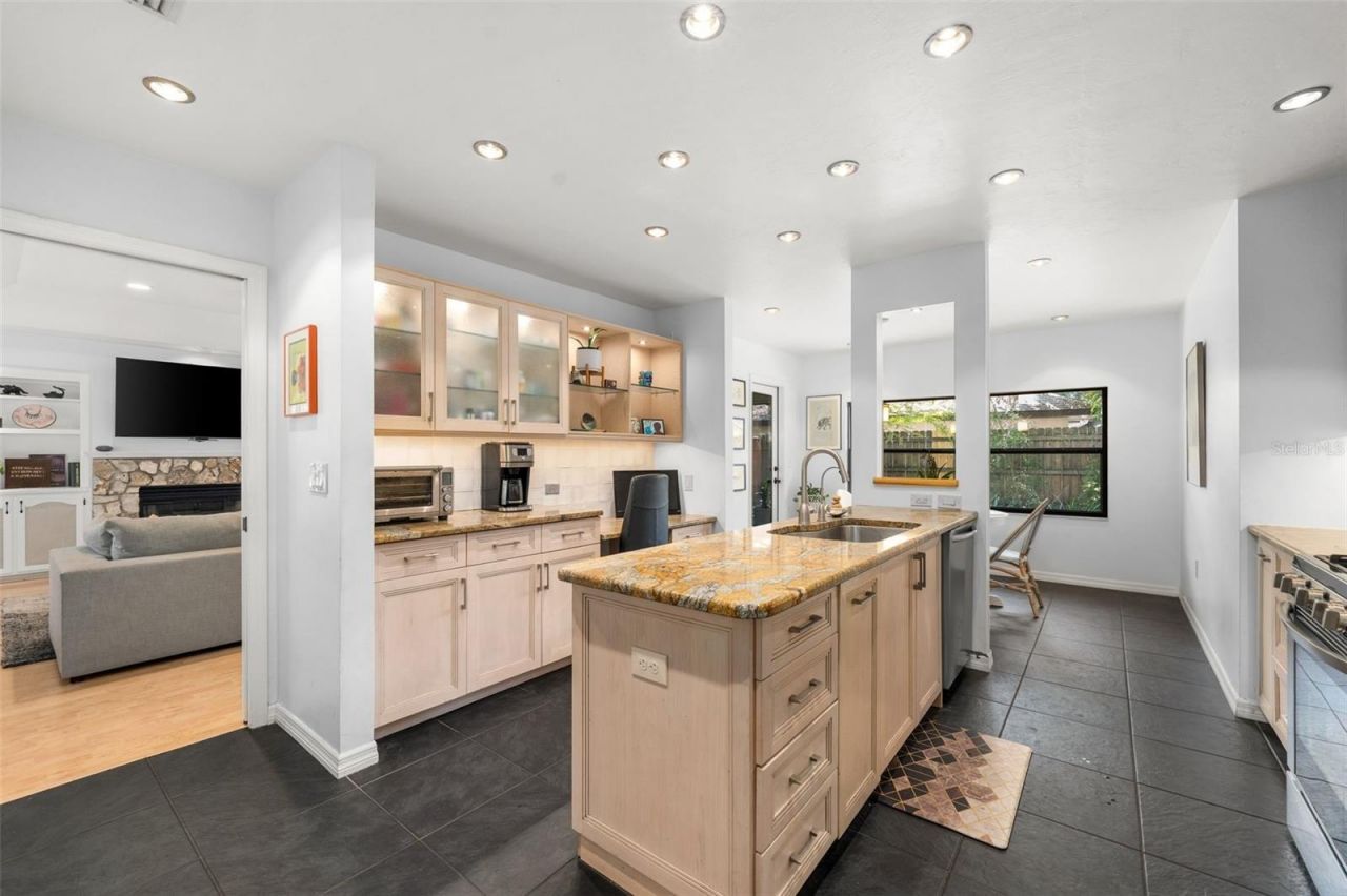 908 SW 82nd Terrace, Gainesville, FL 32607 Photo