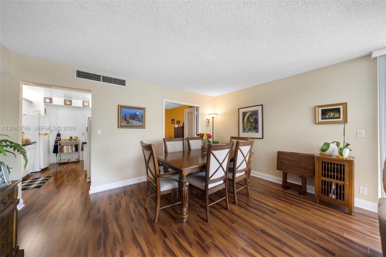 150 Ocean Lane Dr, Unit 2H, Key Biscayne, FL 33149 Photo