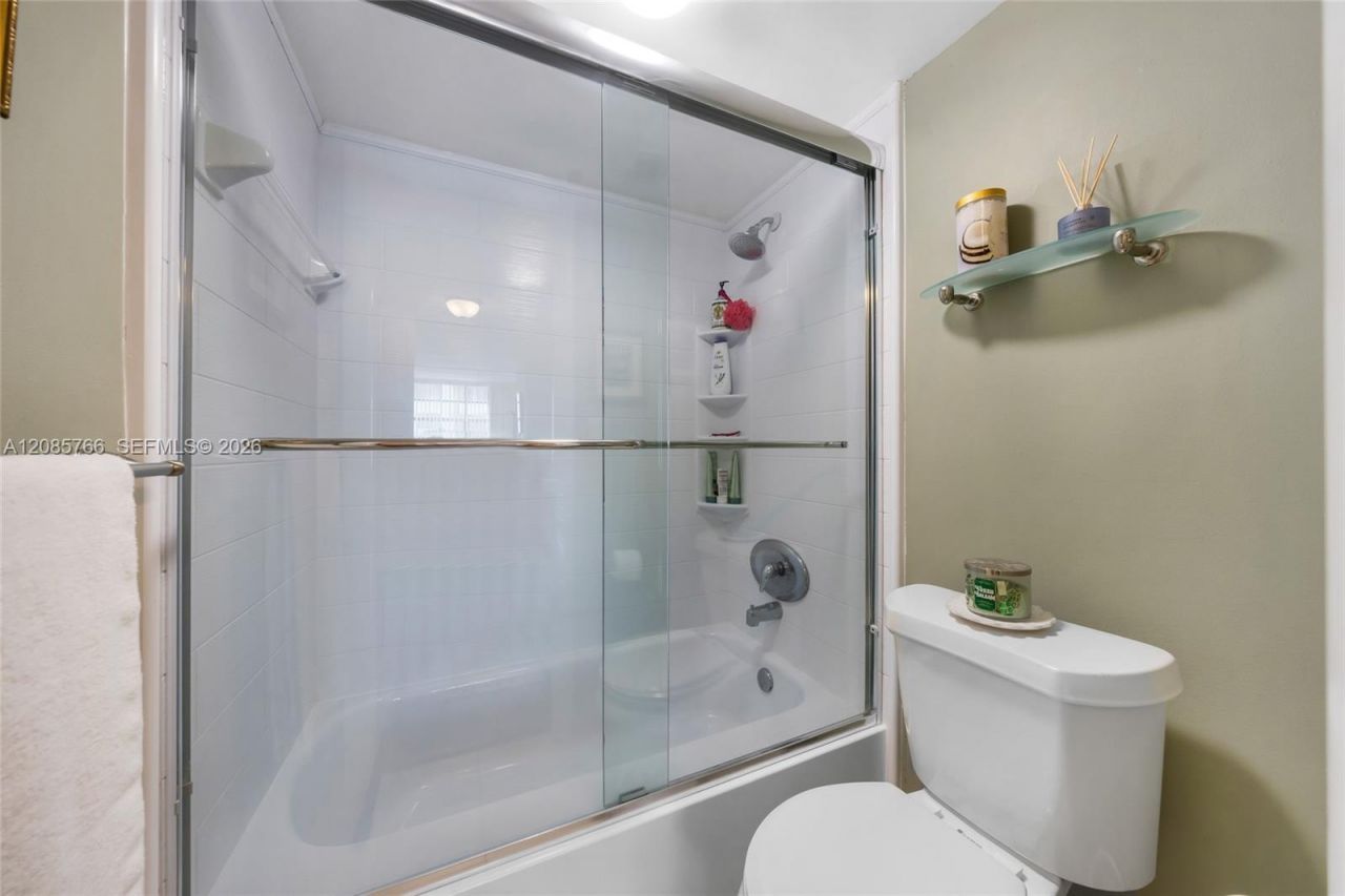 150 Ocean Lane Dr, Unit 2H, Key Biscayne, FL 33149 Photo