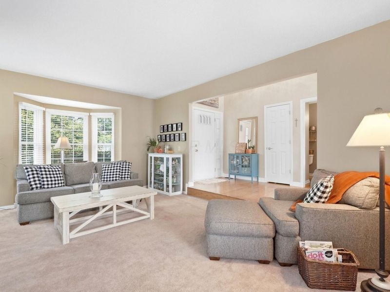 6900 Sunningdale Drive, Westerville, OH 43082 Photo 10