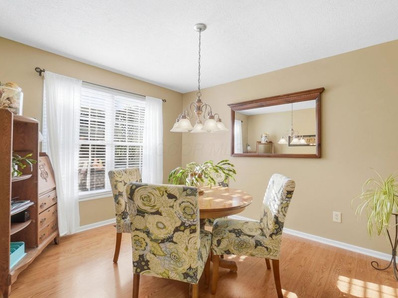 6900 Sunningdale Drive, Westerville, OH 43082 Photo 12