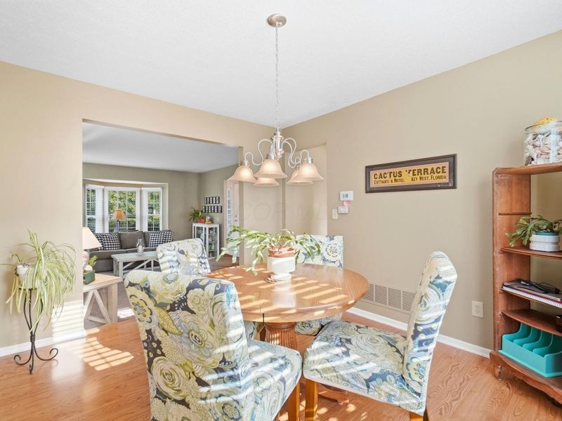 6900 Sunningdale Drive, Westerville, OH 43082 Photo 13