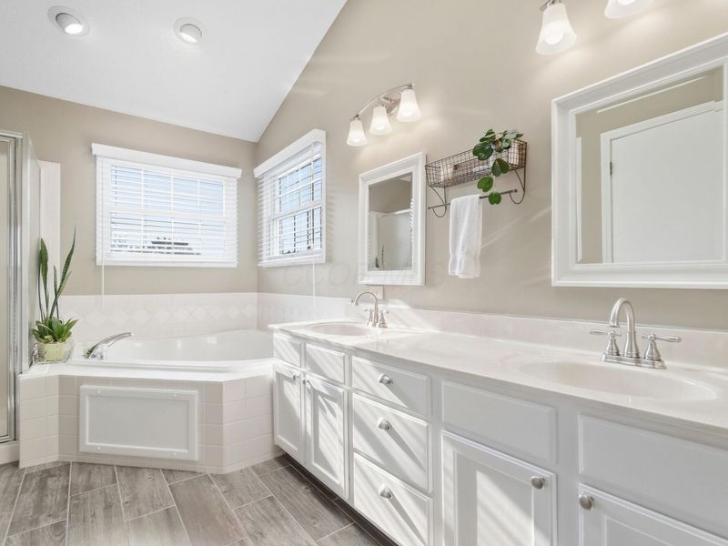 6900 Sunningdale Drive, Westerville, OH 43082 Photo 35