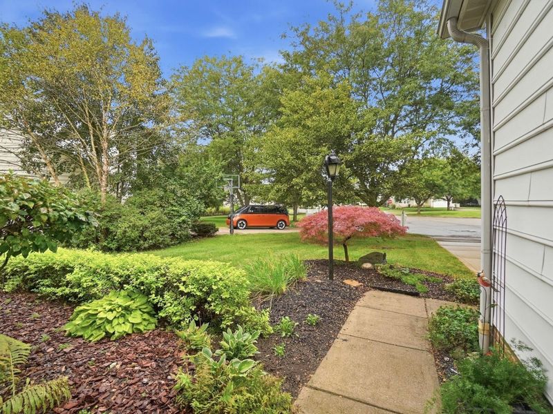 6900 Sunningdale Drive, Westerville, OH 43082 Photo 4