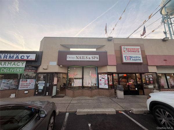 420 Newbridge Road, Hempstead, NY 11801