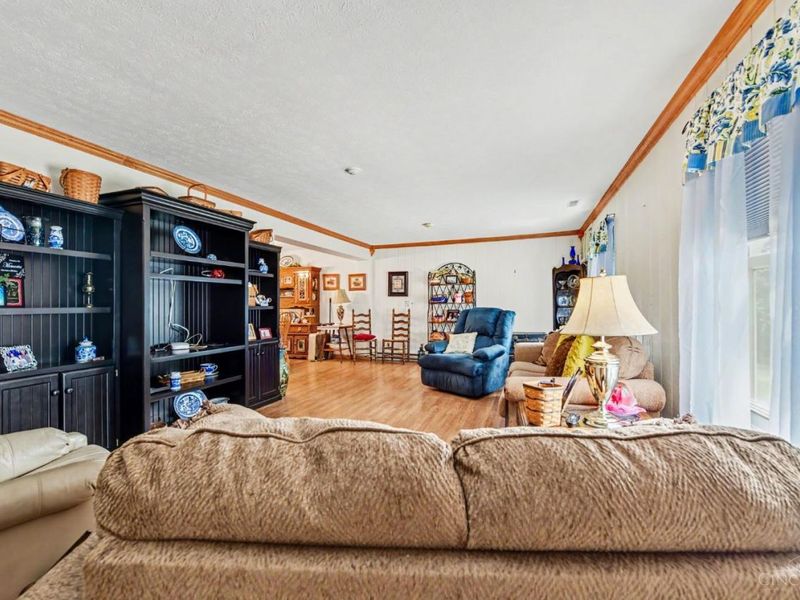 1327 Libby Lane, Ohio Township, OH 45157 Photo 9