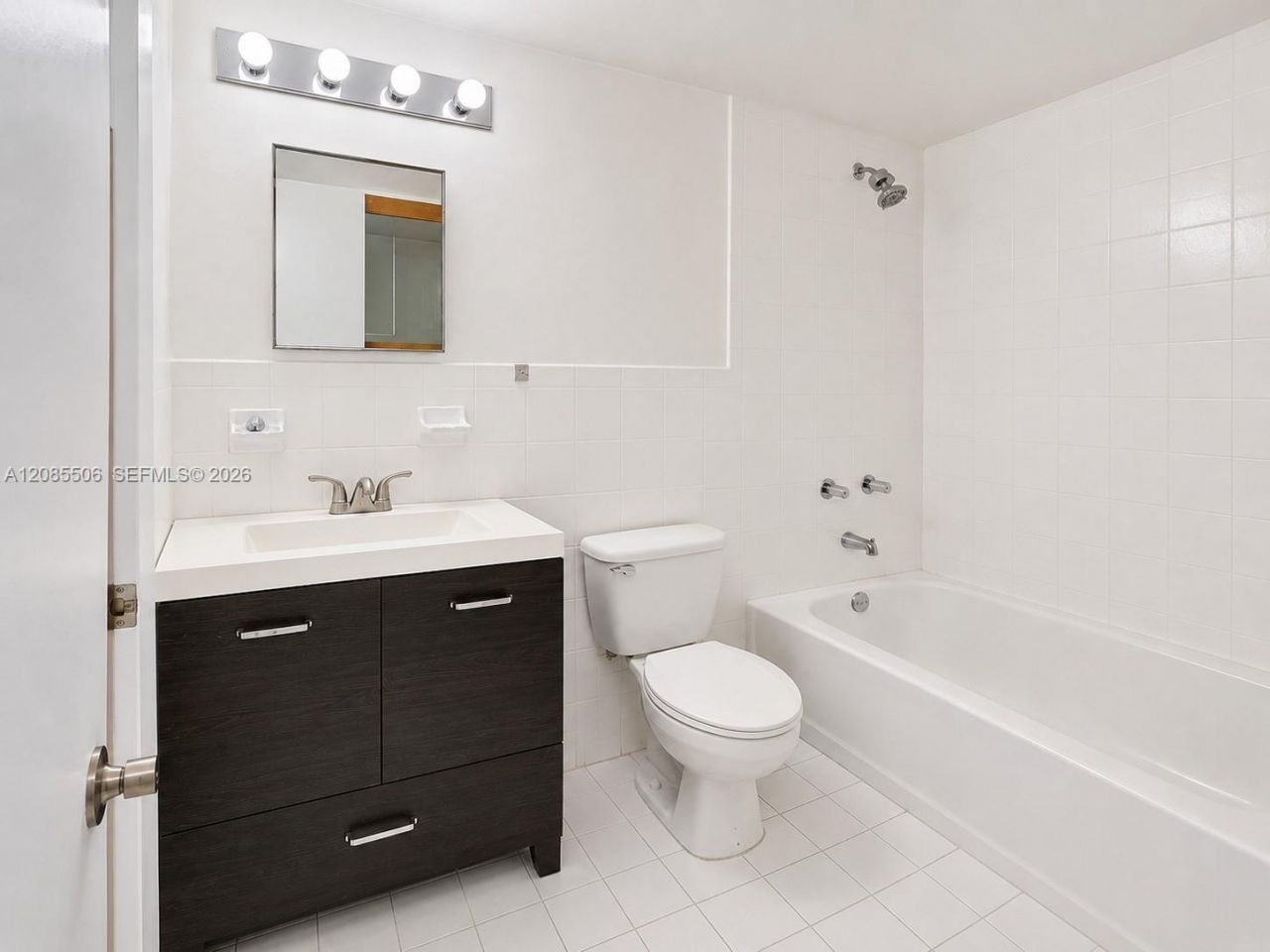 104 SW 9th St, Unit 1403, Miami, FL 33130 Photo
