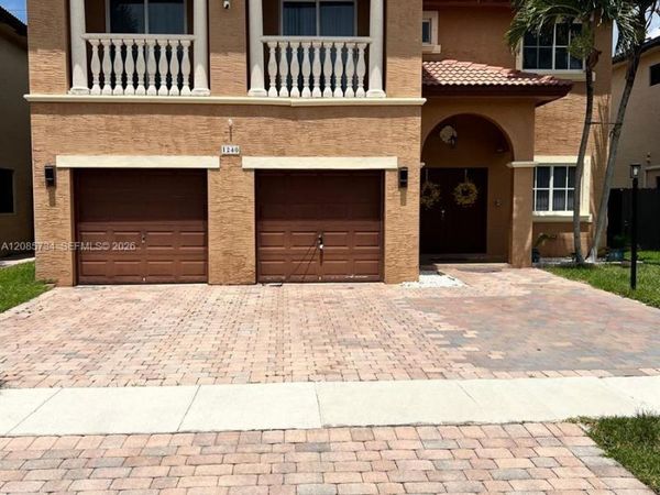 1240 NE 41st Pl , Homestead, FL 33033