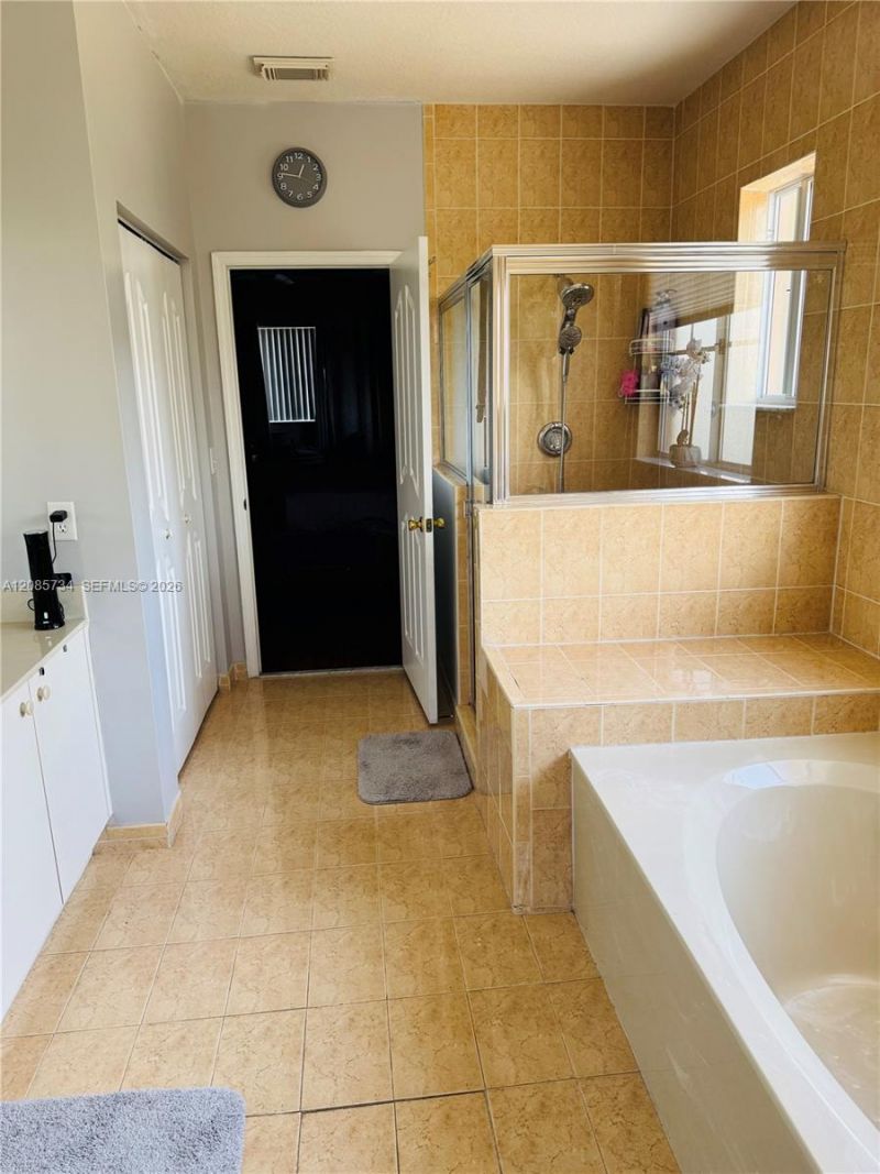 1240 NE 41st Pl, Homestead, FL 33033 Photo